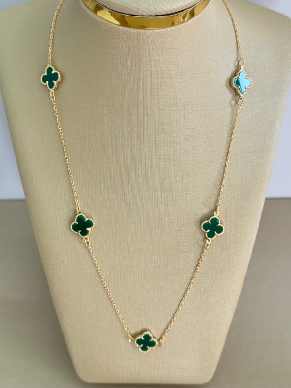 Colar Trevo Verde com Toque de Turquesa