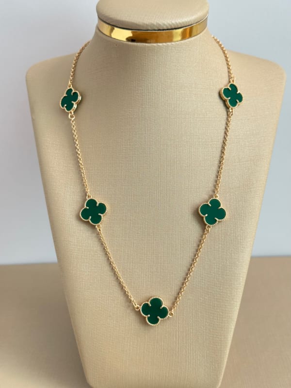 Colar Trevo Verde com Toque de Turquesa