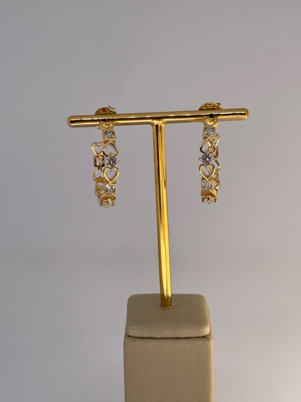 Brinco Argola Corações e Zircônias