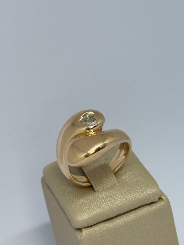 Anel Escultura com Pedra Oval