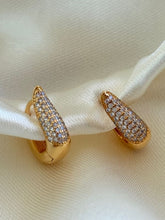 Brinco Gota Cravejada Luxo