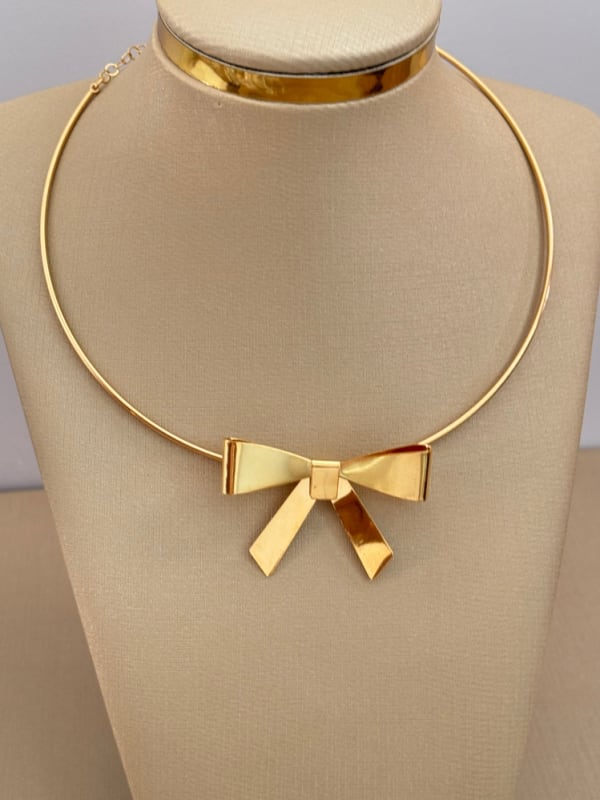 Gargantilha Laço Dourado